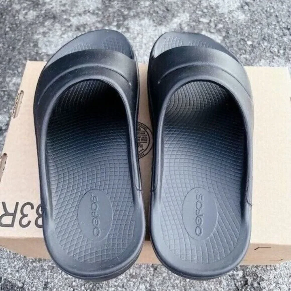 OOFOS Ooahh Luxe Sandal Slide Black Waterproof EU 41 Womens US 10/ Mens US 8 - Picture 3 of 7